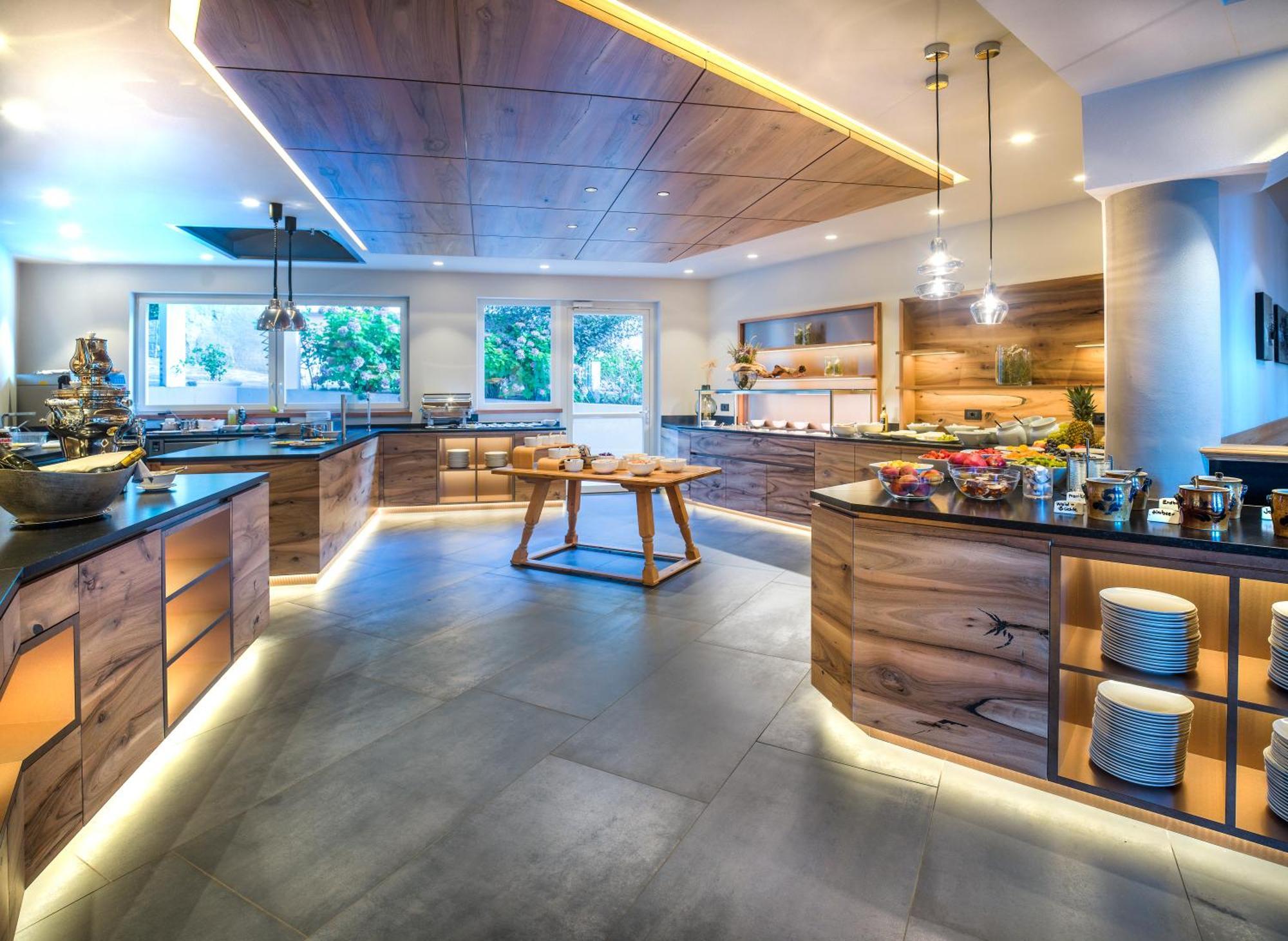 Landsitz Stroblhof Hotel Тироло Екстериор снимка